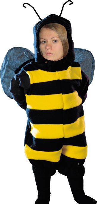 Таня в кастюме пчелки