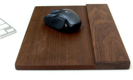 Беспроводная клавиатура с деревянной подставкой