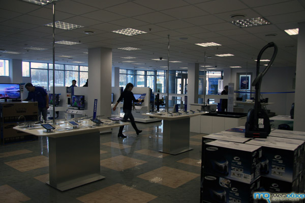 В Казани открыт фирменный магазин Samsung. 12 декабря width=