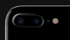 iPhone 8 cдвойной 3D-камерой от LG