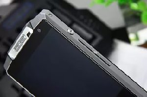 Oukitel представила недорой смартфон C5 Pro с ударопрочным стеклом