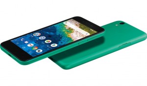 Sharp представила защищённый смартфон среднего уровня S3