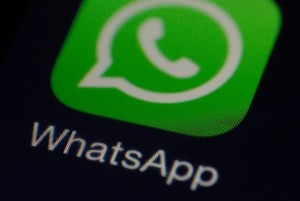 Facebook отказался от размещения рекламы в WhatsApp