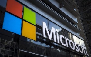 Microsoft Surface будет со складным дисплеем