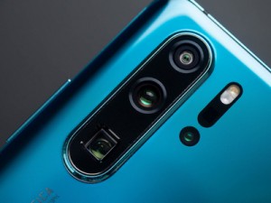 Включенный Huawei P40 Pro засветился на фото