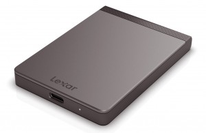 Lexar представила внешний SSD-накопитель SL200