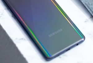 Samsung Galaxy A52 засветился в Google Play Console