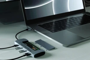 USB-хаб Satechi USB-C со встроенным портом для м.2 SATA SSD