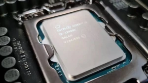 Intel не будет увеличивать мощность производства в Китае