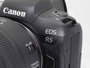Камера Canon EOS R5 получила обновление