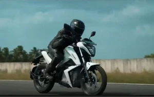 Представлен электрический мотоцикл Tork Kratos с запасом хода 120 км