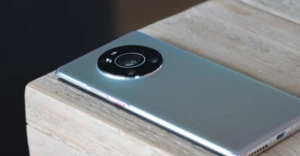 Huawei Mate 50 получит OLED-экран с разрешением 1,5K