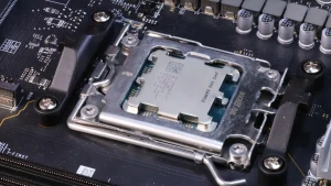 AMD Ryzen 7 7700X поступит в продажу до конца года