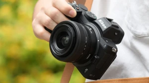 В Nikon Z5 добавили автофокус по глазам в режиме видео