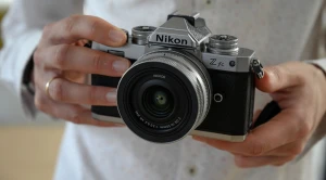 Nikon может выпустить полнокадровую камеру в стиле Nikon Z fc