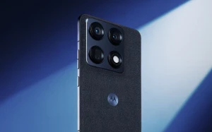 Представлен тонкий смартфон Moto X70 Air Pro