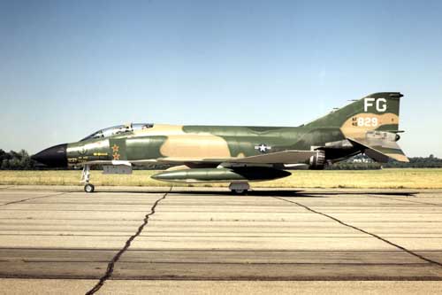 McDonnell Douglas F-4 Phantom II width=