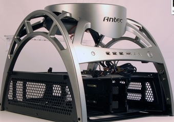 Antec Skeleton