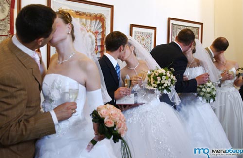 87% россиянок хотят выйти замуж за иностранца width=