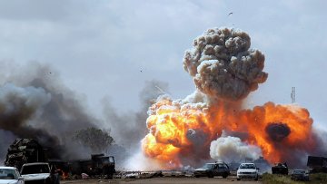 Истребитель США разбился в Ливии, пилоты живы width=