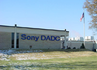 Sony прощается с заводом по производству CD width=