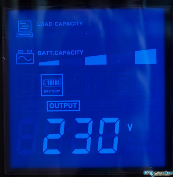 Обзор CyberPower Intelligent LCD CP1350EAVRLCD width=