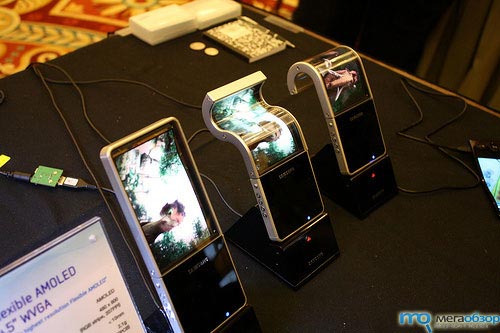 Samsung начинает массовый запуск производства гибких AMOLED экранов width=
