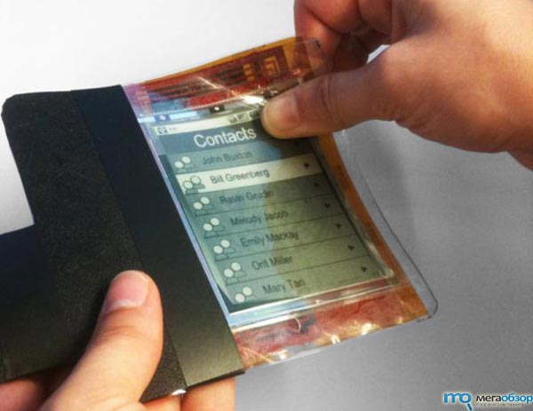 PaperPhone гибкий телефон можно свернуть или спрятать в кармане width=