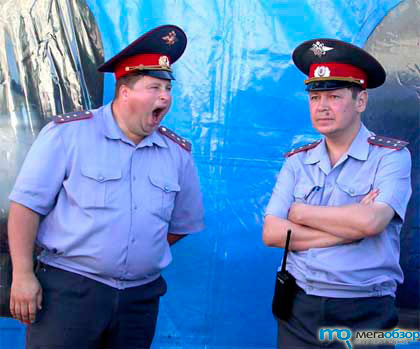Рашид Нургалиев предложил называть милиционеров - господин полицейский width=