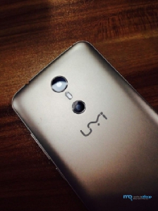 Китайский бренд UMi готовит очередной сюрприз для своих поклонников - смартфон Super Edge с безрамочным дизайном