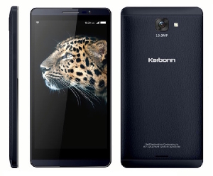 Karbonn Quattro L55 HD в комплекте со шлемом