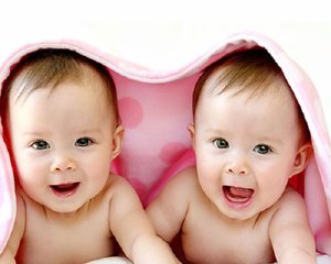 Ученые: близнецы живут дольше, чем остальные люди