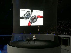 Представлены смарт-часы Samsung Gear S3 classic и Gear S3 frontier