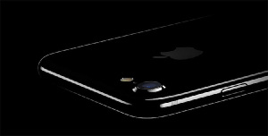 iPhone 7 уже активно ремонтируют