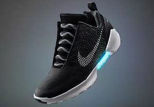 САМОШНУРУЮЩИЕСЯ КРОССОВКИ NIKE 