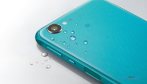 Sharp анонсировала в Японии новый смартфон Aquos-серии - Aquos Xx3 mini