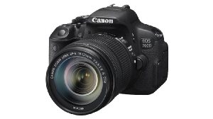 Лучший зеркальный фотоаппарат любительского уровня. Canon EOS 700D