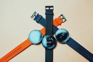 Компания Honor представила смарт-часы для фитнеса Watch S1