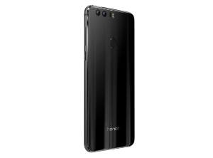 Смартфон Huawei Honor 8 будет новым другом «Вечернего Урганта»