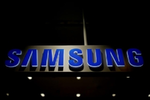 Samsung могут разделить на две части