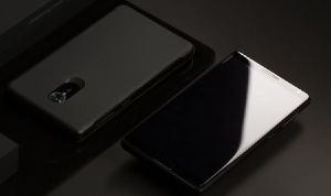 ZUK Edge попал на фотографии