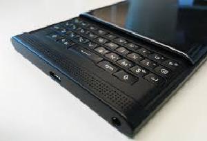 BlackBerry Mercury с QWERTY-клавиатурой засветился на живых фото