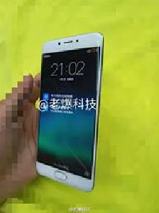 Опубликованы фото мощного флагмана Meizu с изогнутым QHD-дисплеем