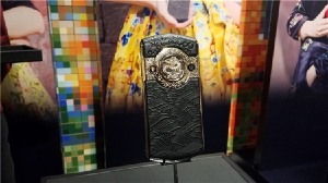 8848 Phones похож на Vertu