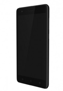 Смартфон Tele2 Maxi Plus оценен в 7790 рублей