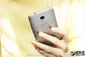 Устройство под названием Meizu M5 изготовлено в пластиковом корпусе