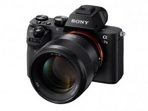 Sony представила объектив FE 85mm F1.8
