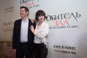 Милла Йовович открыла московский спецпоказ «Обитель зла: Последняя глава»