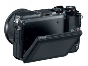 Представлен флагманский беззеркальный фотоаппарат EOS M6