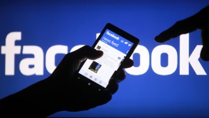 В Facebook дали разрешение организациям публиковать сообщения о работе